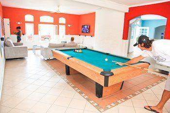 كاباريتي Hostel Laguna Park المظهر الخارجي الصورة