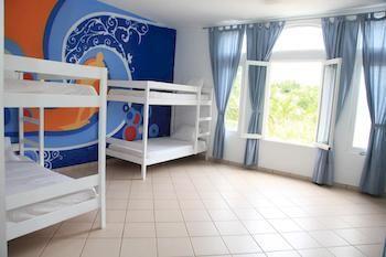 كاباريتي Hostel Laguna Park المظهر الخارجي الصورة